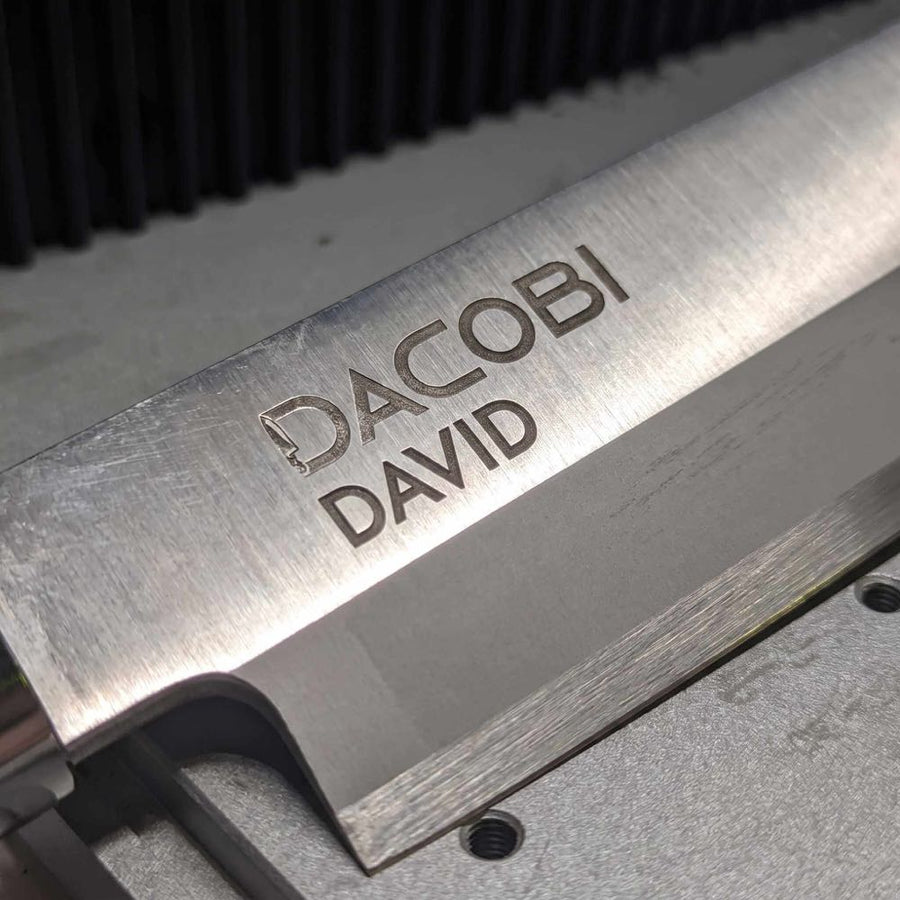 Nůž DACOBI se jménem DAVID vygravírovaným laserem pod logem